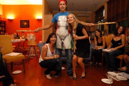life drawing class with pizza chef and bachelorettes
