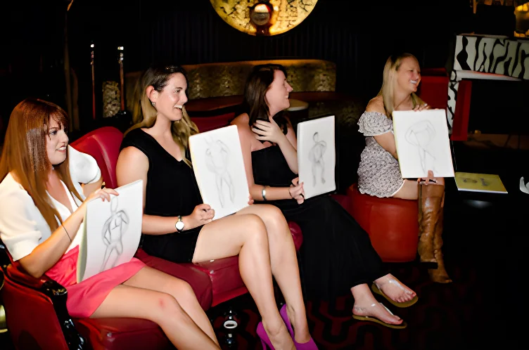mobile hens life drawing