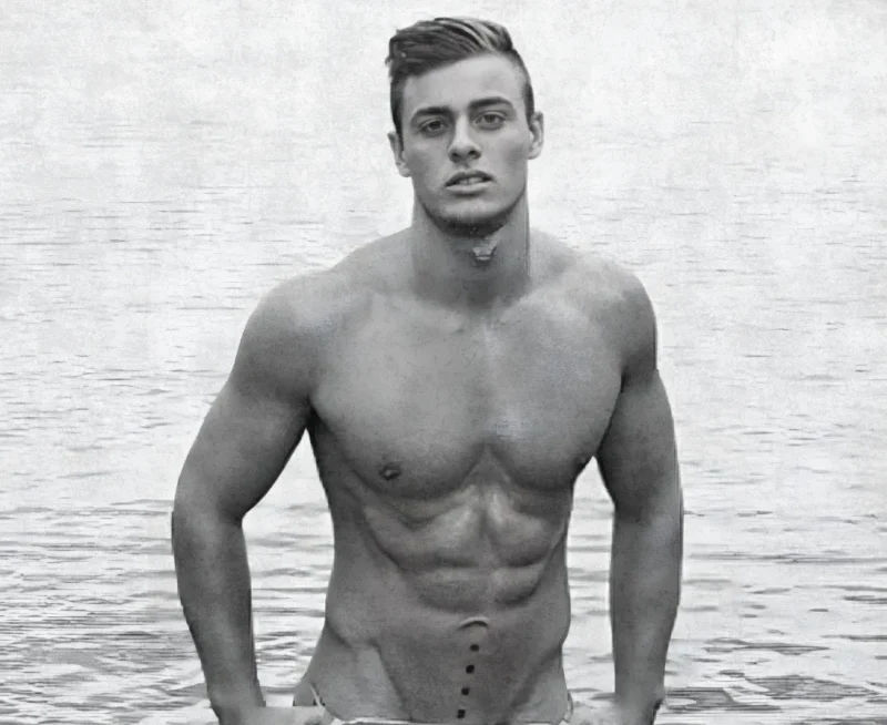 Aaron, shirtless male model for hens knight entertainment