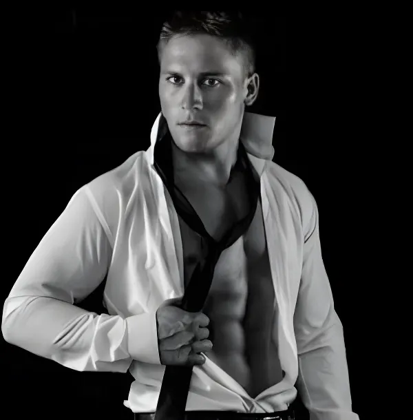 topless-waiters-brisbane-Tombe