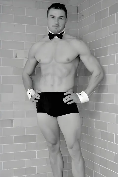 topless-waiters-brisbane-Jack R.