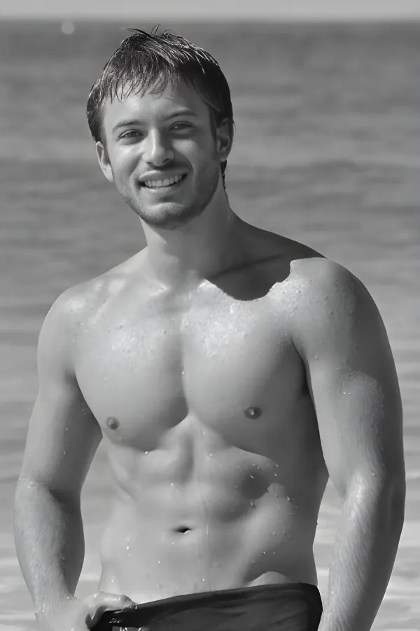 topless-waiters-brisbane-Kayo