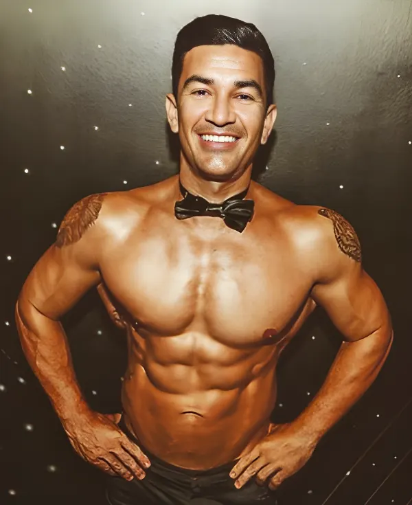 topless-waiters-brisbane-Miguel