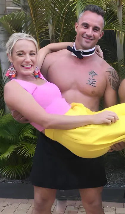 topless-waiters-brisbane-Thibaut