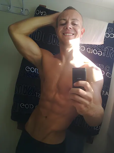 topless-waiters-brisbane-Alex C.