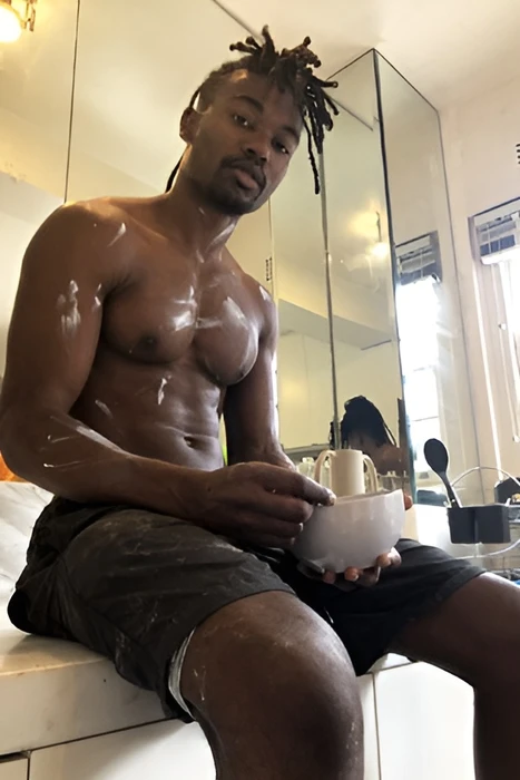 topless-waiters-sydney-Jovan