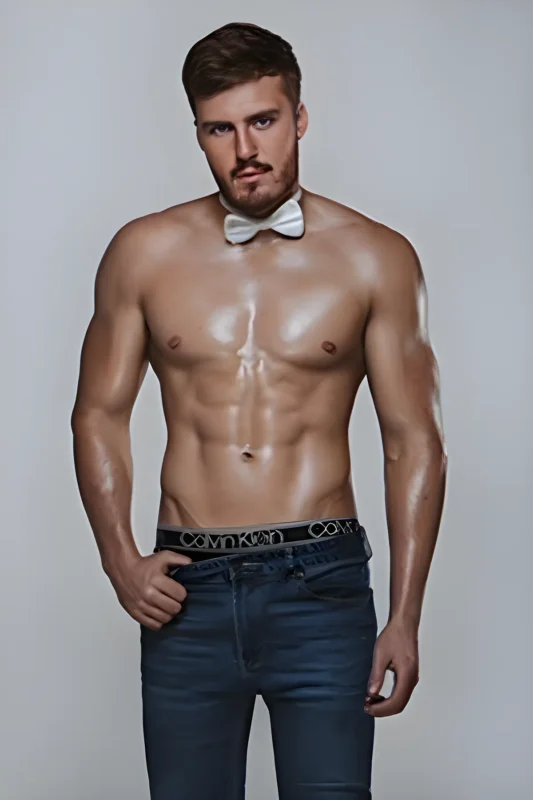 topless-waiters-brisbane-Rafael
