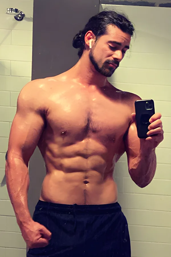 male-strippers-sydney-Ray