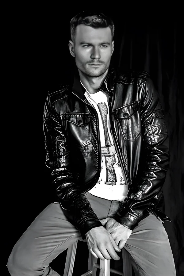 male-strippers-sydney-Ryan J.