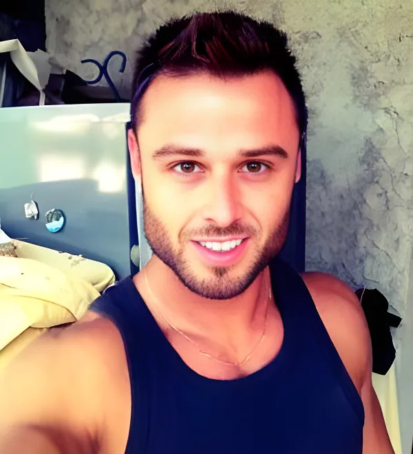 topless-waiters-melbourne-Arnaud