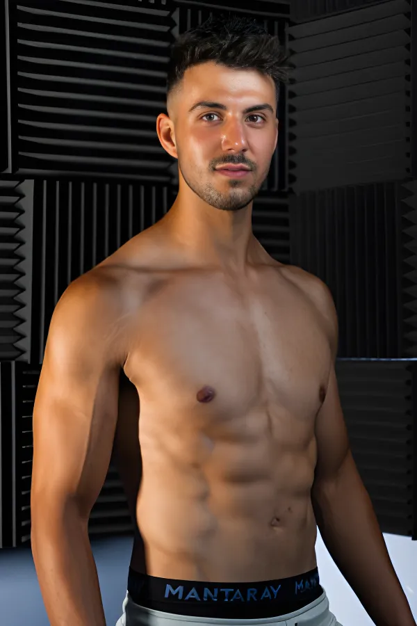 topless-waiters-melbourne-Jayden