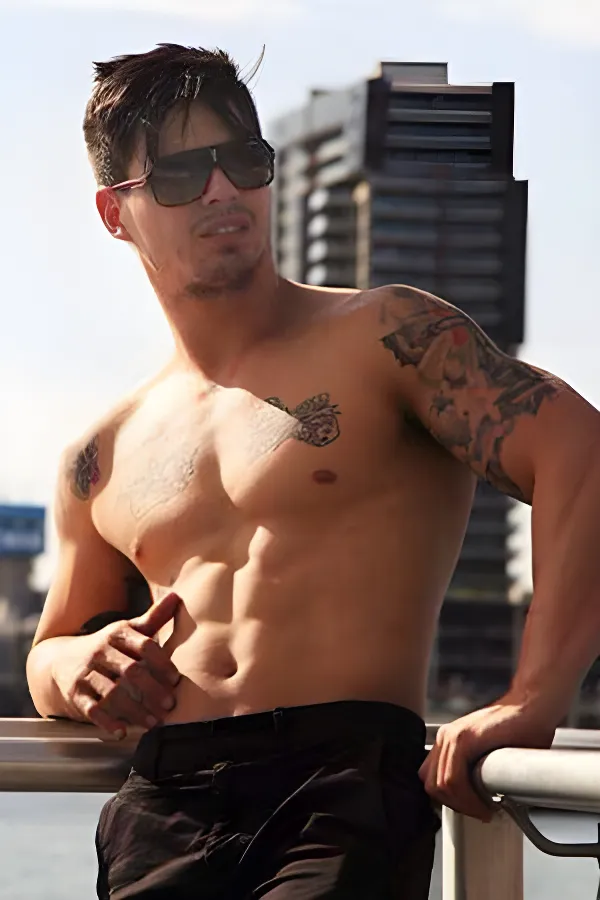 male-strippers-melbourne-Tyson G.