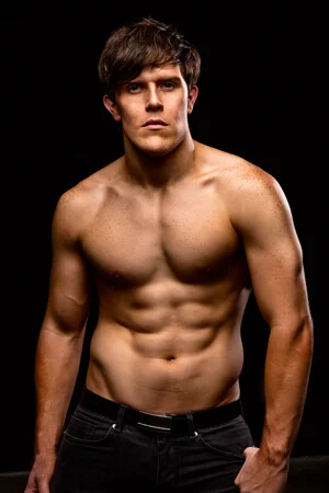 topless-waiters-melbourne-Daniel H.