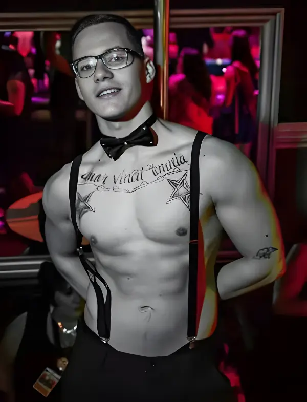 male-strippers-perth-Jaysen