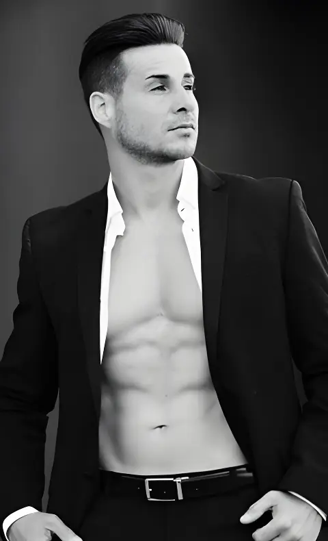 male-strippers-perth-Maxxx