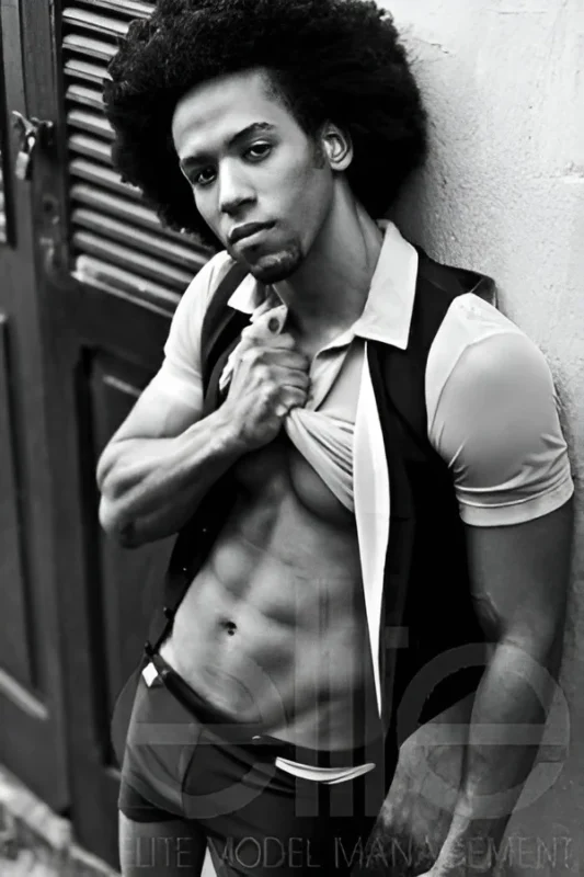 male-strippers-sydney-Lenny K.