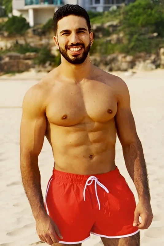 topless-waiters-sydney-Charef