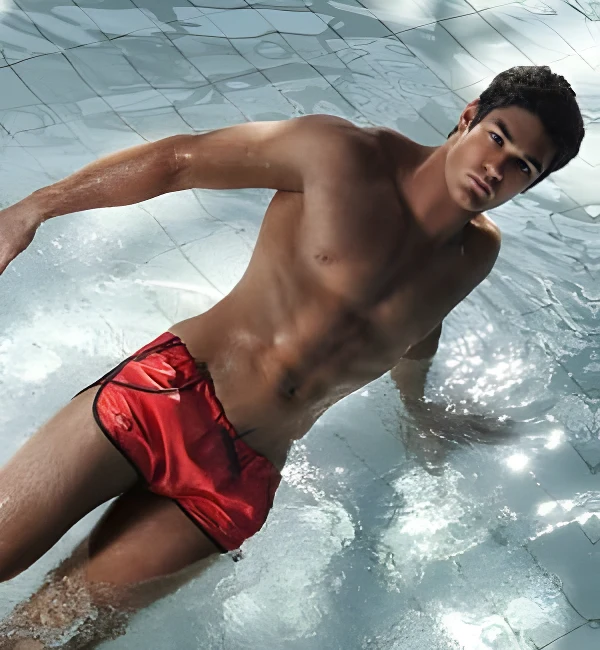 topless-waiters-sydney-Chris L.
