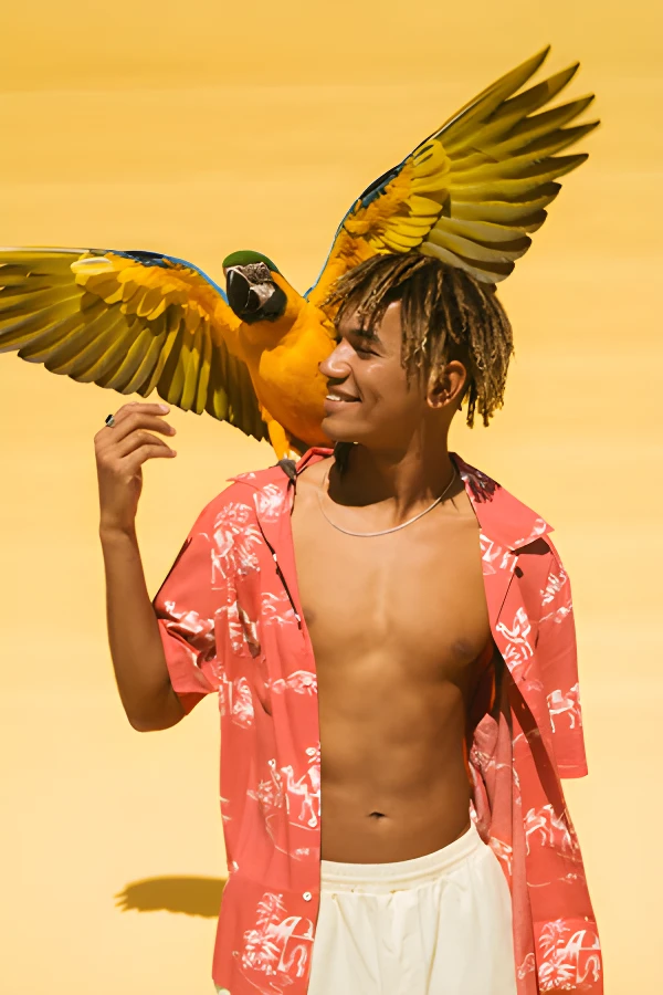 topless-waiters-gold-coast-Paulo