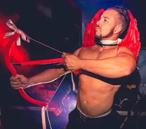 topless-waiters-sydney-Josh E.