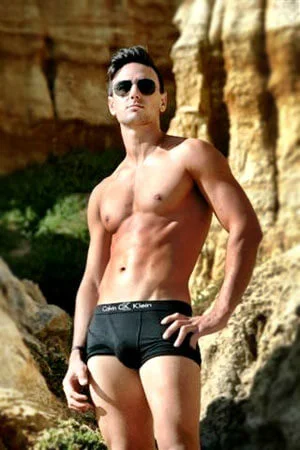topless-waiters-melbourne-Steve M.