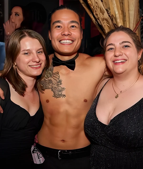 topless-waiters-perth-Sumo