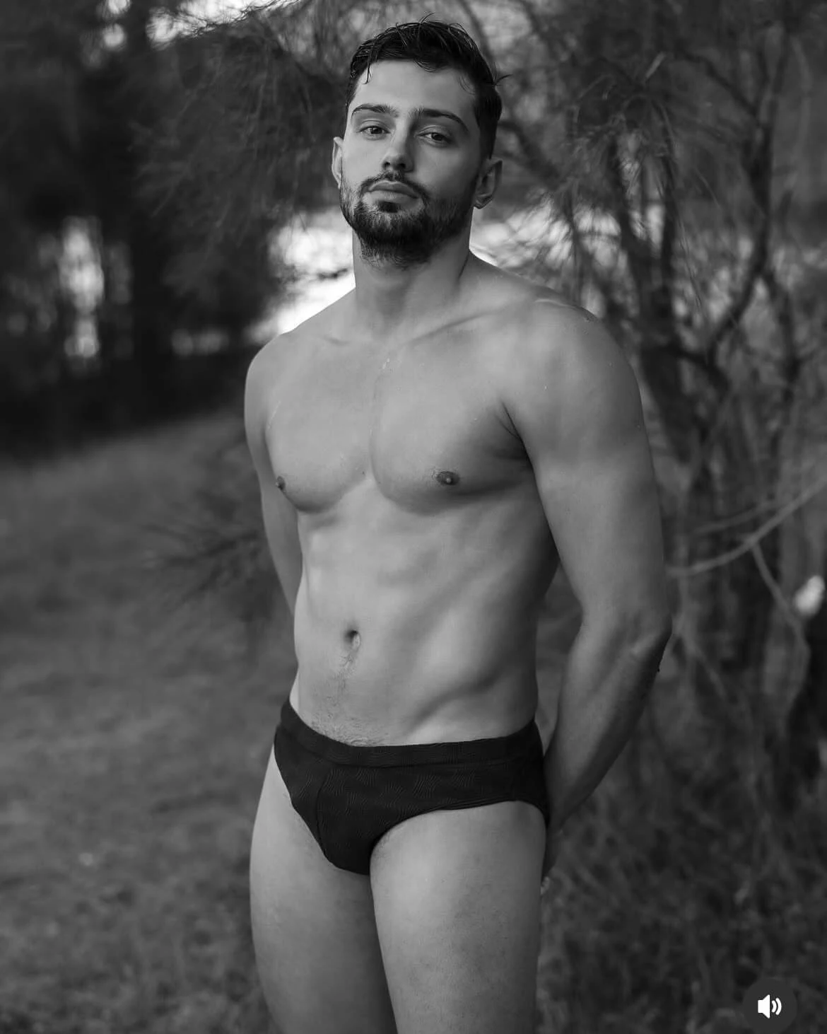 male-strippers-sydney-Miguel C