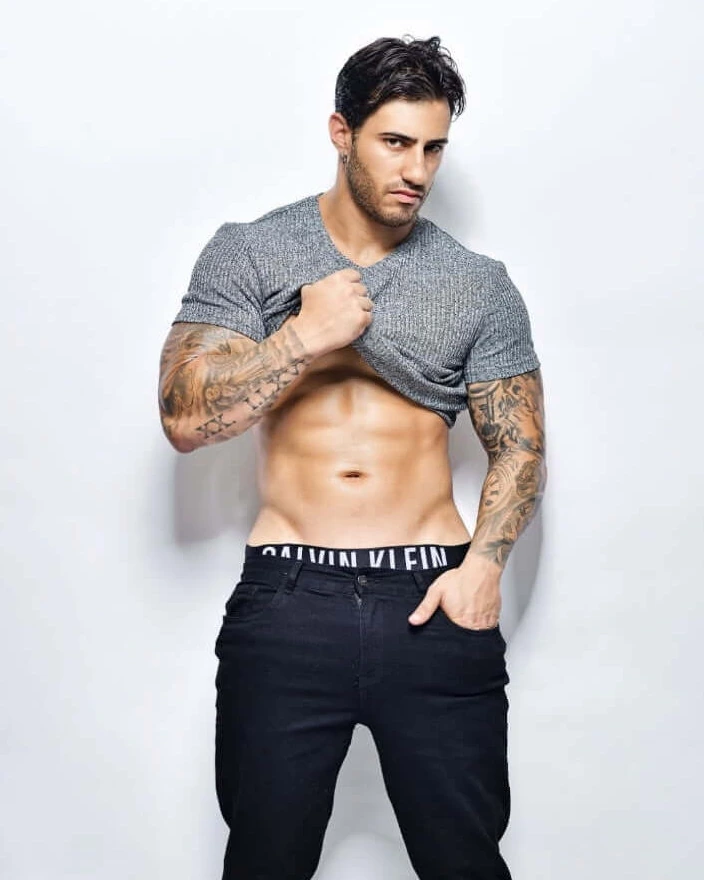 male-strippers-sydney-Sly