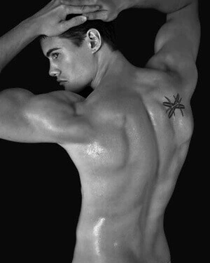 male-strippers-sydney-Lee